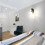 'zum Taenzelnden Pony' 3*
