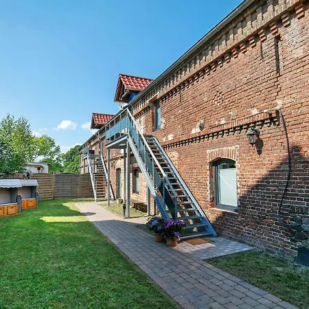 'zum Taenzelnden Pony' Ludwigsfelde