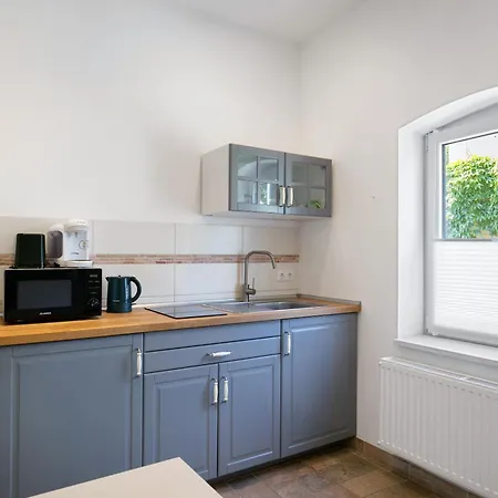 'zum Taenzelnden Pony'