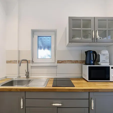 'zum Taenzelnden Pony' لودفيغسفيلده