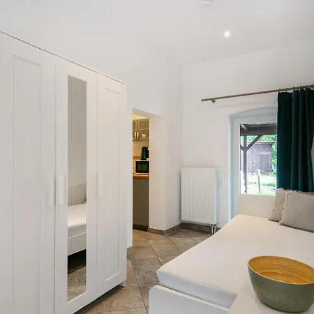 'zum Taenzelnden Pony' 3* لودفيغسفيلده