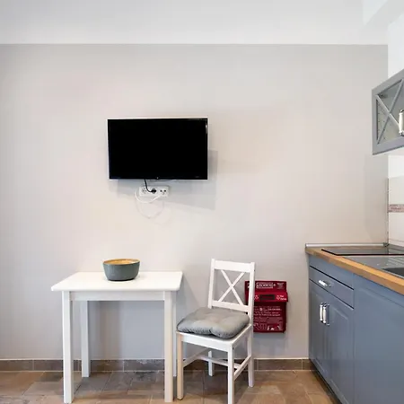 'zum Taenzelnden Pony'