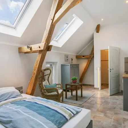 Guest house 'zum Taenzelnden Pony' Lowenbruch