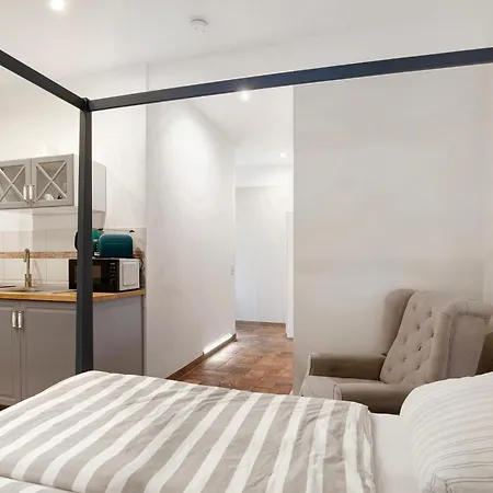 بيت ضيافة 'zum Taenzelnden Pony' لودفيغسفيلده