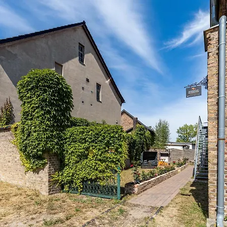 Guest house 'zum Taenzelnden Pony' Ludwigsfelde