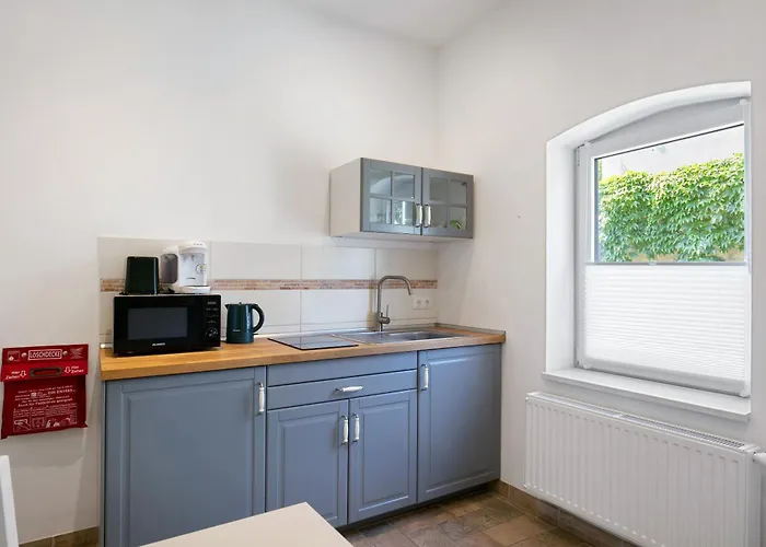 'zum Taenzelnden Pony'