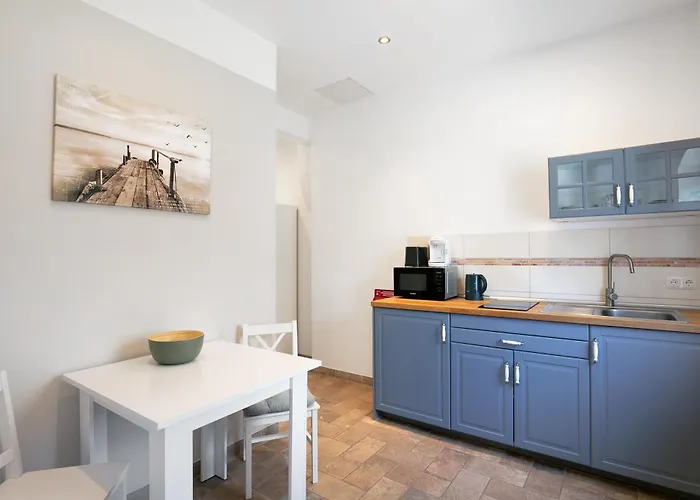 'zum Taenzelnden Pony' Ludwigsfelde