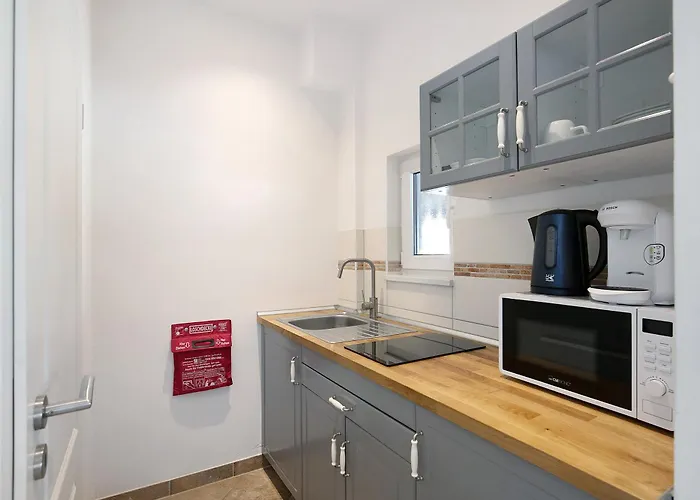 'zum Taenzelnden Pony'