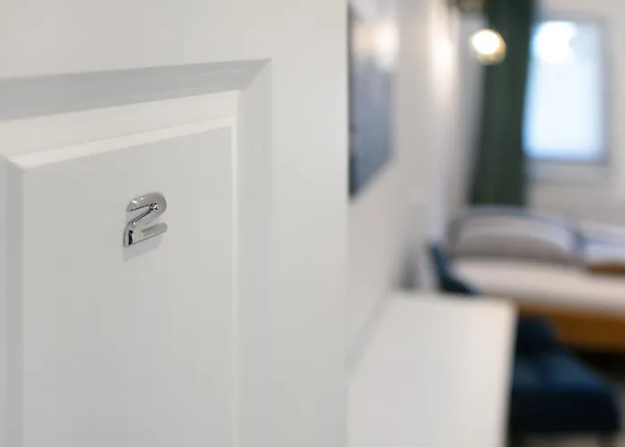 'zum Taenzelnden Pony' 3*