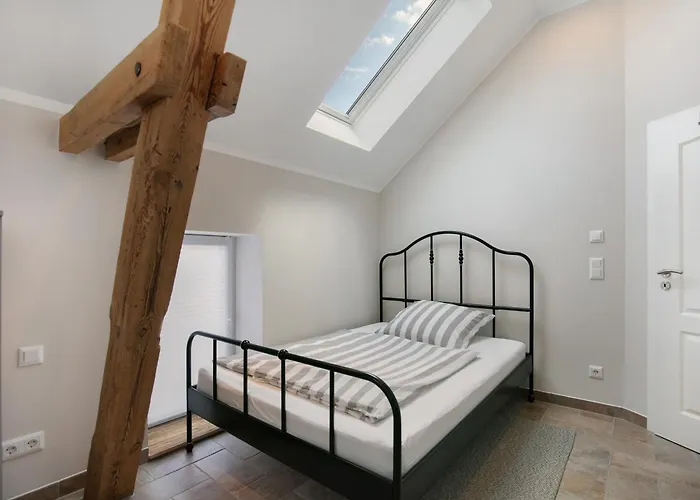 'zum Taenzelnden Pony' Ludwigsfelde